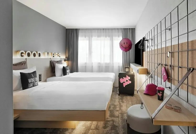 هتل Moxy Zurich