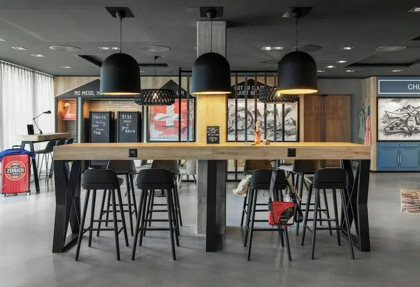 هتل Moxy Zurich
