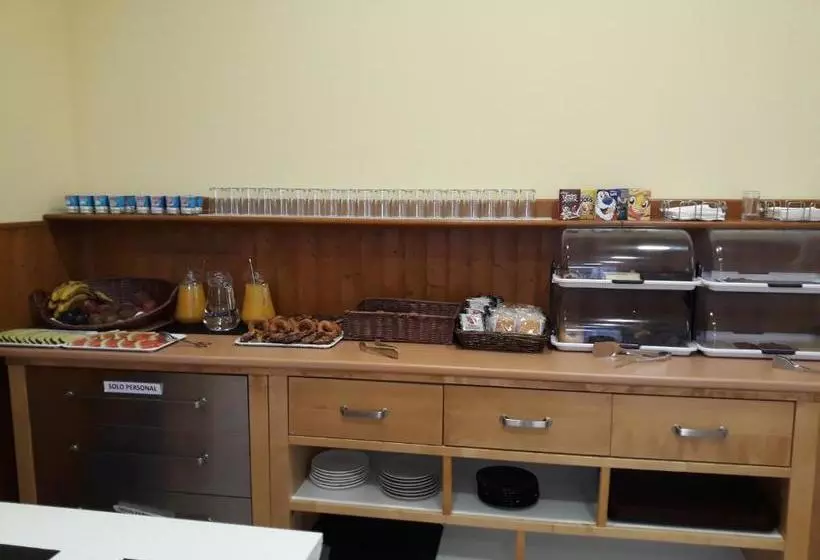 Отель Palacio De Garaña