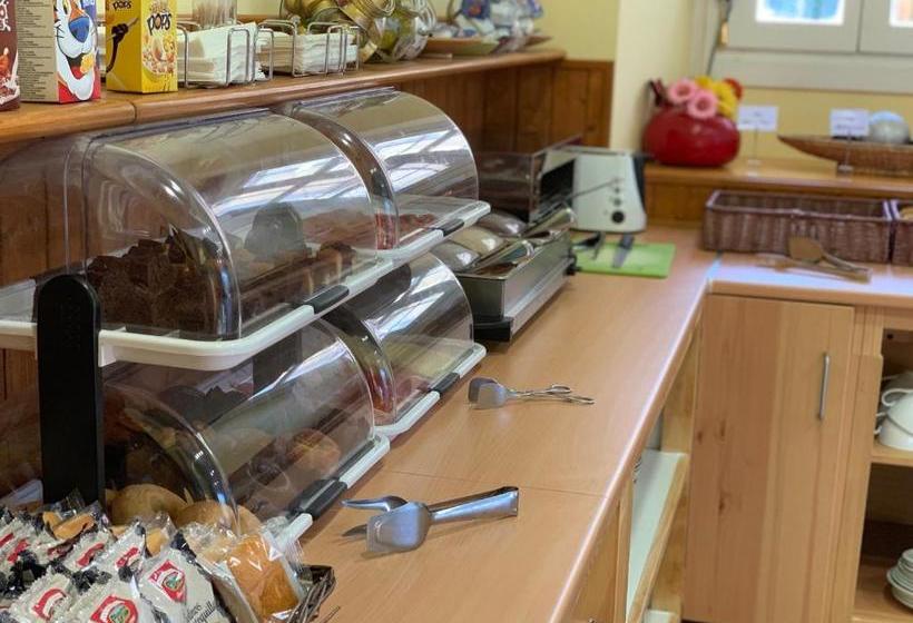 ホテル Palacio De Garaña