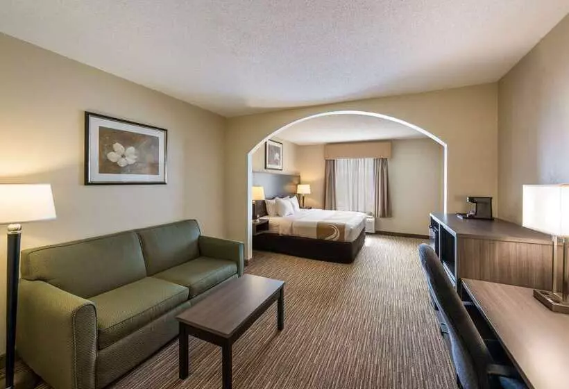 هتل Quality Inn & Suites Fishkill South Near I 84