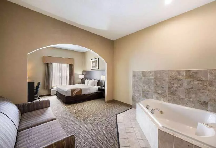 هتل Quality Inn & Suites Fishkill South Near I 84