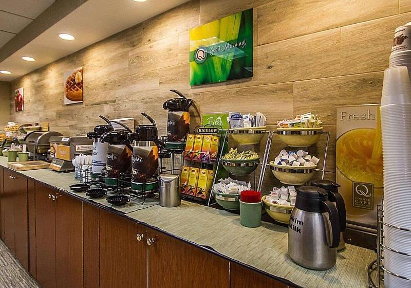 호텔 Quality Inn & Suites Fishkill South Near I 84