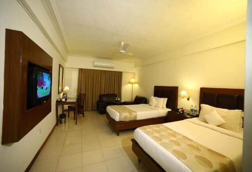 Отель Renest Gandhidham