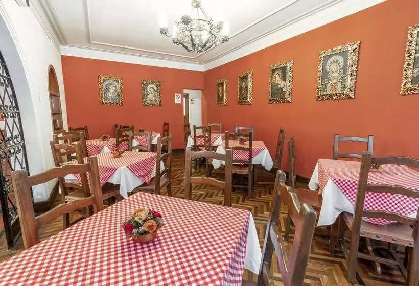 هتل San Isidro Inn