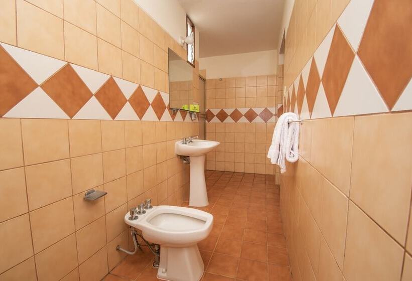 Hotel San Isidro Inn