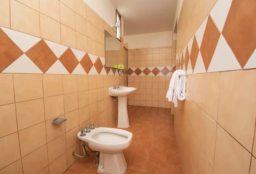 هتل San Isidro Inn