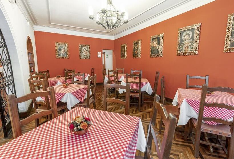 Hotel San Isidro Inn