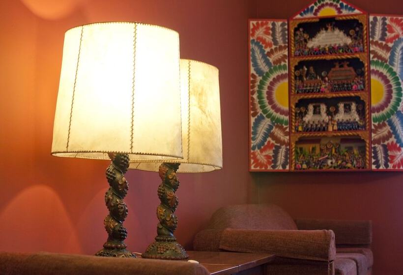 Hotel San Isidro Inn