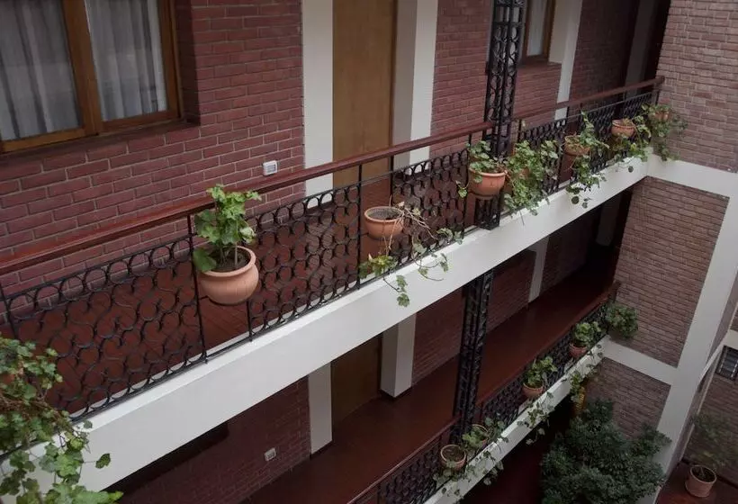 هتل San Isidro Inn