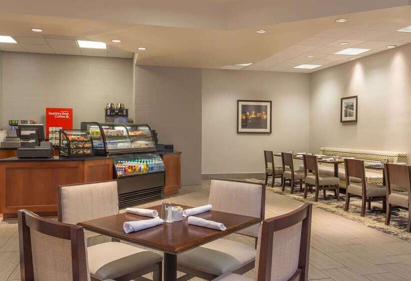 בית מלון כפרי Wyndham Garden Buffalo Downtown