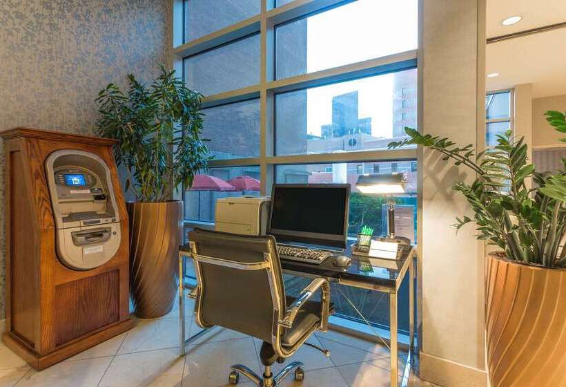 בית מלון כפרי Wyndham Garden Buffalo Downtown