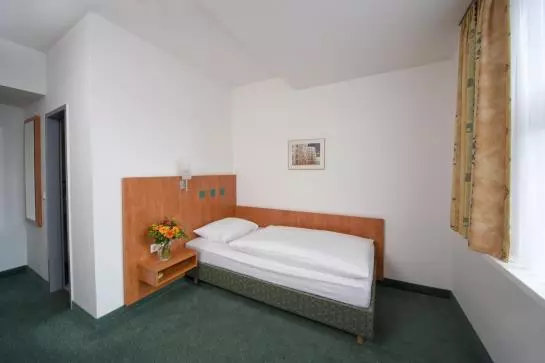 Top Khr Stadthotel Dusseldorf