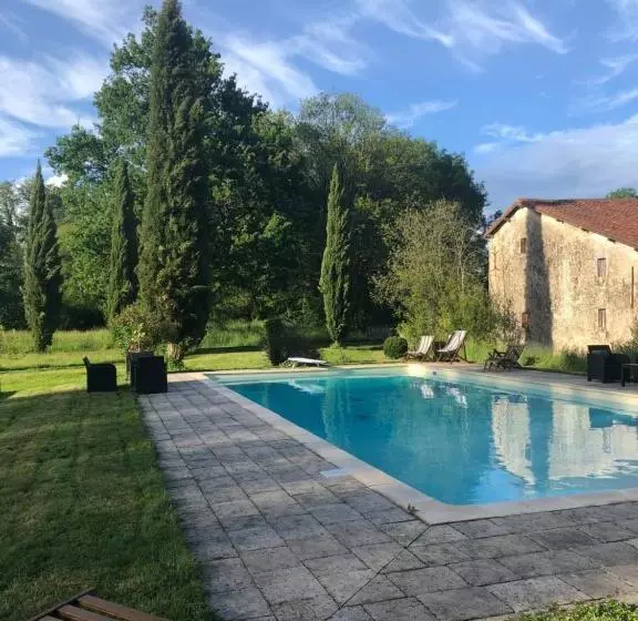 Aamiaismajoitus (B&B) Château De La Mothe