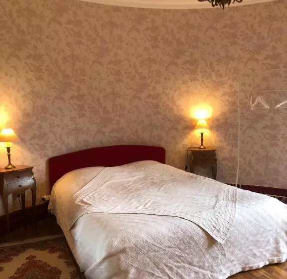 Aamiaismajoitus (B&B) Château De La Mothe