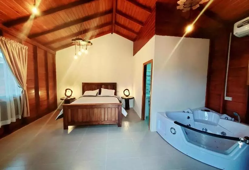 Hotelli Casa Blanca Hortencia