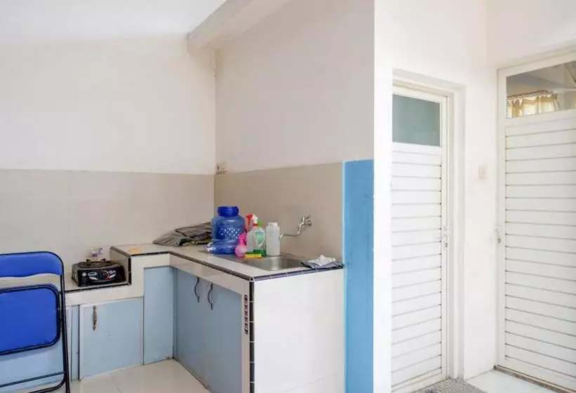 Hotelli Koolkost Syariah Near Universitas Diponegoro Tembalang 2