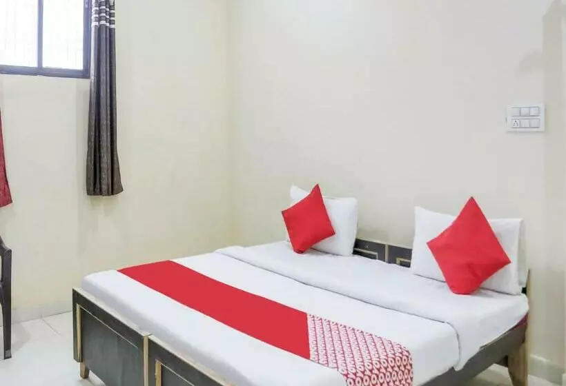 Hotelli Oyo 77842 Triveni Darshan