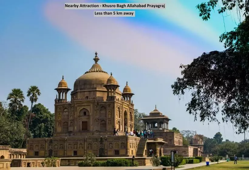 Hotelli Oyo 77842 Triveni Darshan