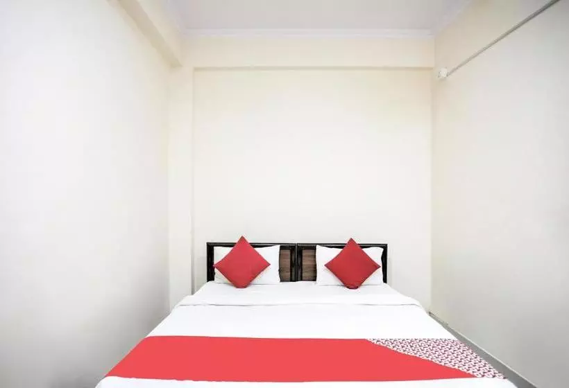 Hotelli Oyo 77842 Triveni Darshan