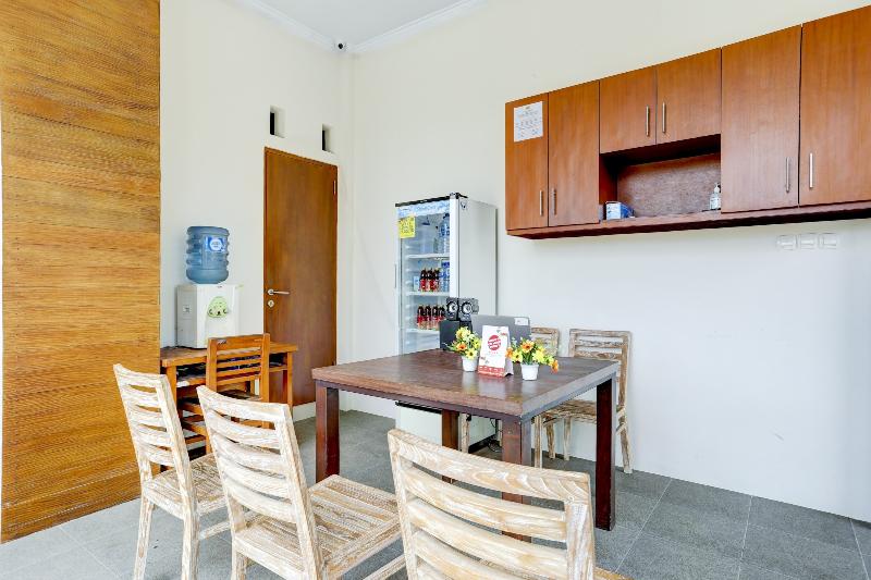 בית מלון כפרי Oyo 90232 March 67 Stay