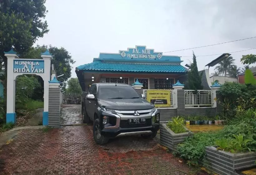 Hotelli Oyo 90369 An Nur Family Homestay Syariah