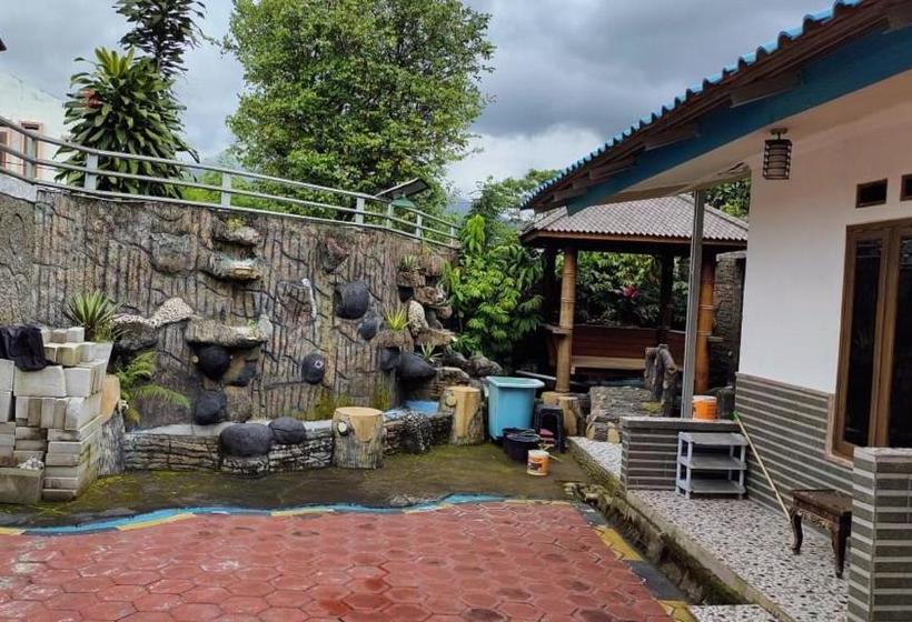 فندق Oyo 90369 An Nur Family Homestay Syariah