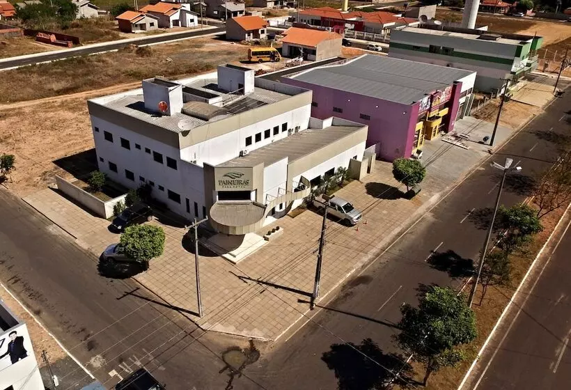 Hotelli Paineiras Park