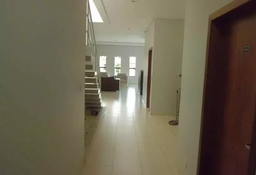 Hotelli Paineiras Park