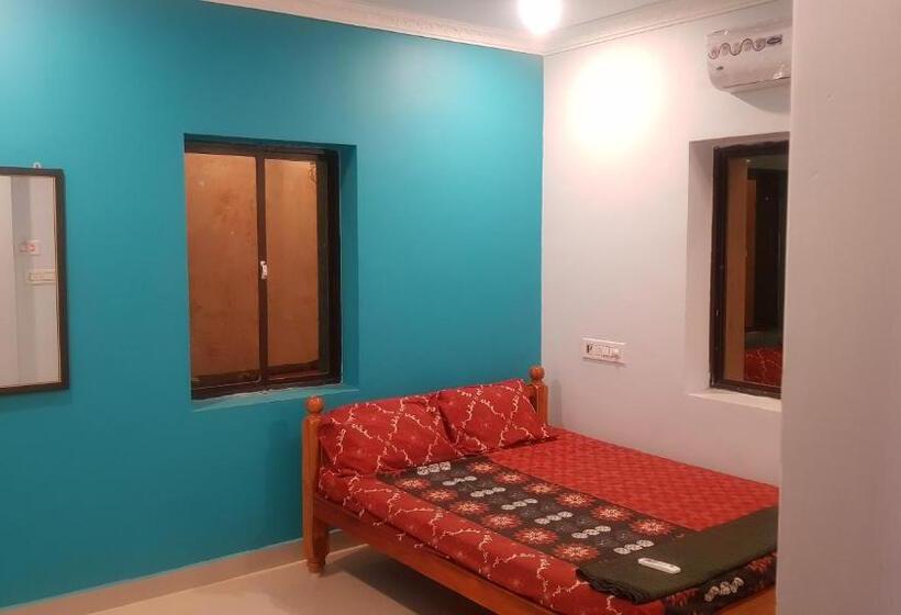 פנסיון Jms Guest House