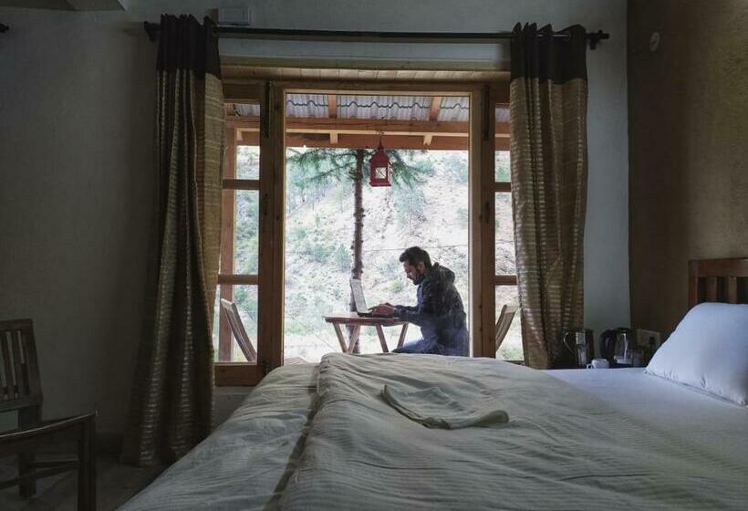 Resort The Riverwalk Tirthan Valley