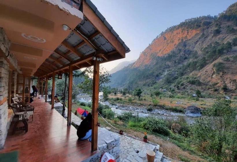 Resort The Riverwalk Tirthan Valley