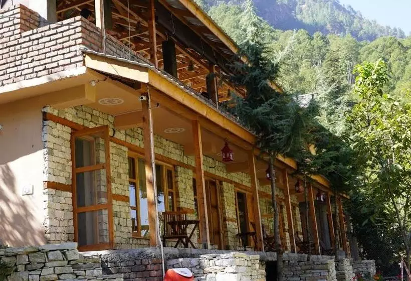 استراحتگاه The Riverwalk Tirthan Valley