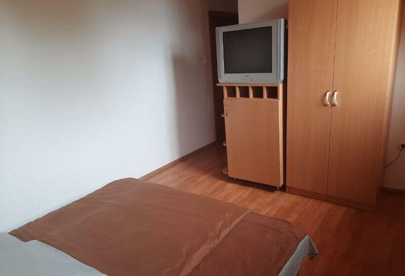 ベッドアンドブレックファースト Hat Testvér Fogadó