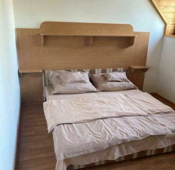 ベッドアンドブレックファースト Hat Testvér Fogadó