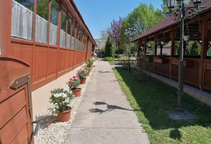 ベッドアンドブレックファースト Hat Testvér Fogadó