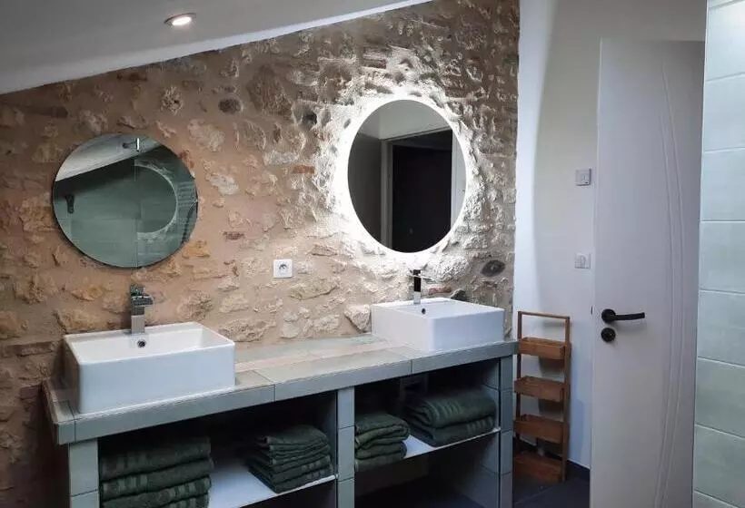 ベッドアンドブレックファースト Les Chambres De Lili