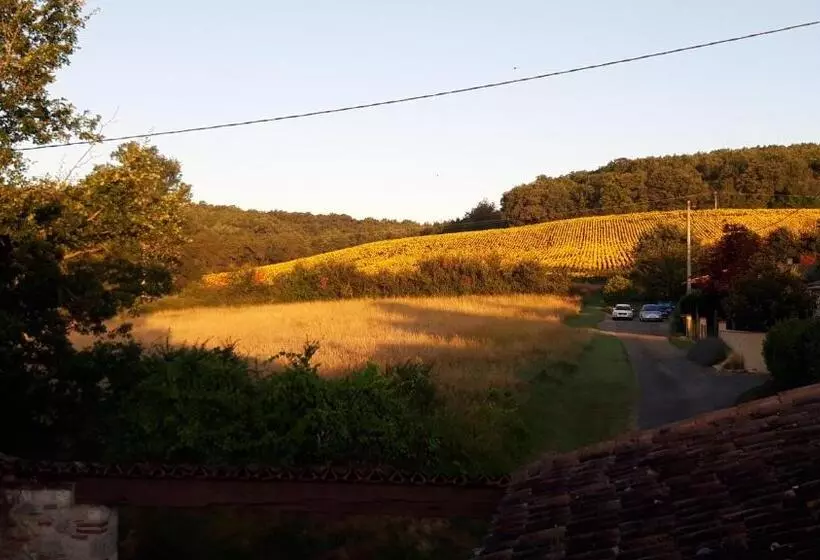 ベッドアンドブレックファースト Les Chambres De Lili