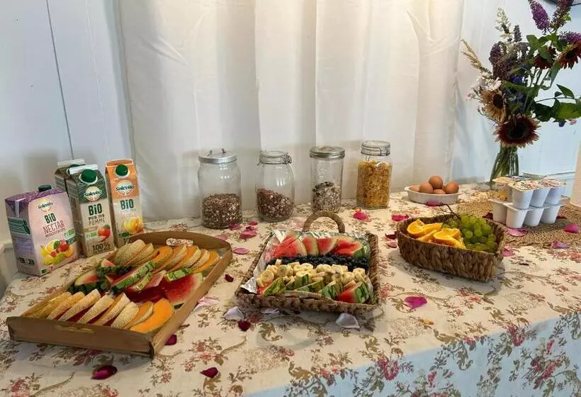 Aamiaismajoitus (B&B) Les Contes