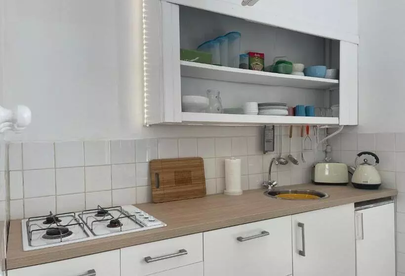 Aamiaismajoitus (B&B) Les Contes