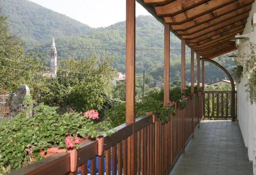 בית מלון כפרי Borgo Di Corte   Alloggio Agrituristico