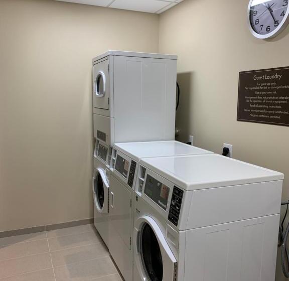 فندق Comfort Inn & Suites