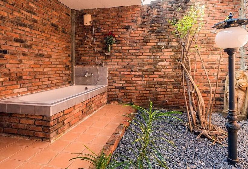 호텔 Doo Dee Boutique Resort By Swiss Chalet