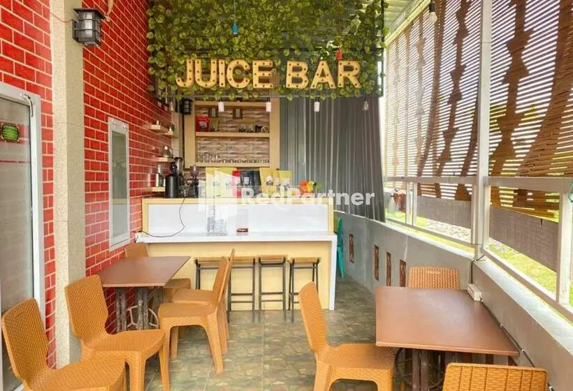 Hotelli Homestay Syariah Callista Bantaeng Mitra Reddoorz