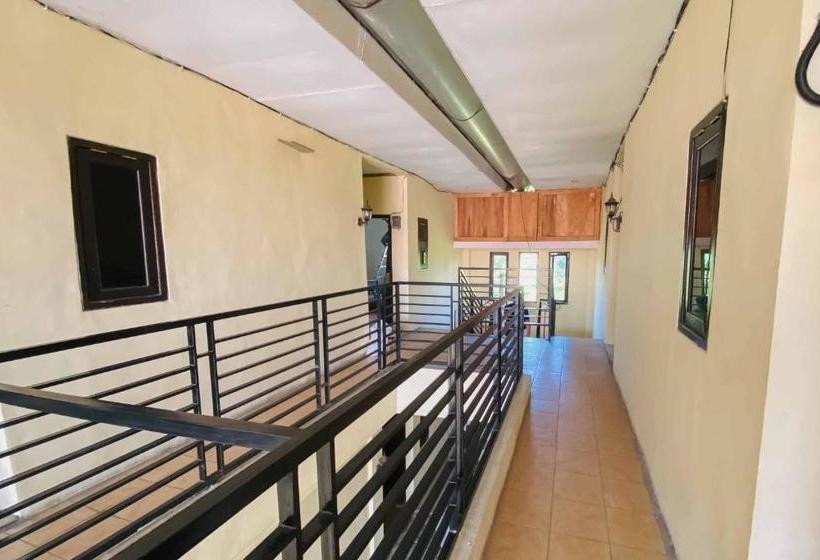 Hotel Kanca Homestay Mitra Reddoorz Near Gor Untung Suropati