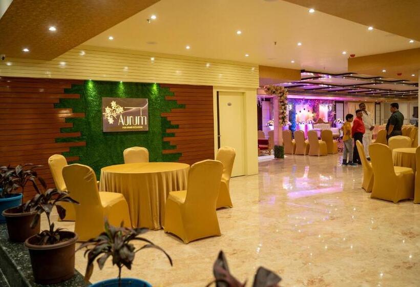 酒店 Paras Heights