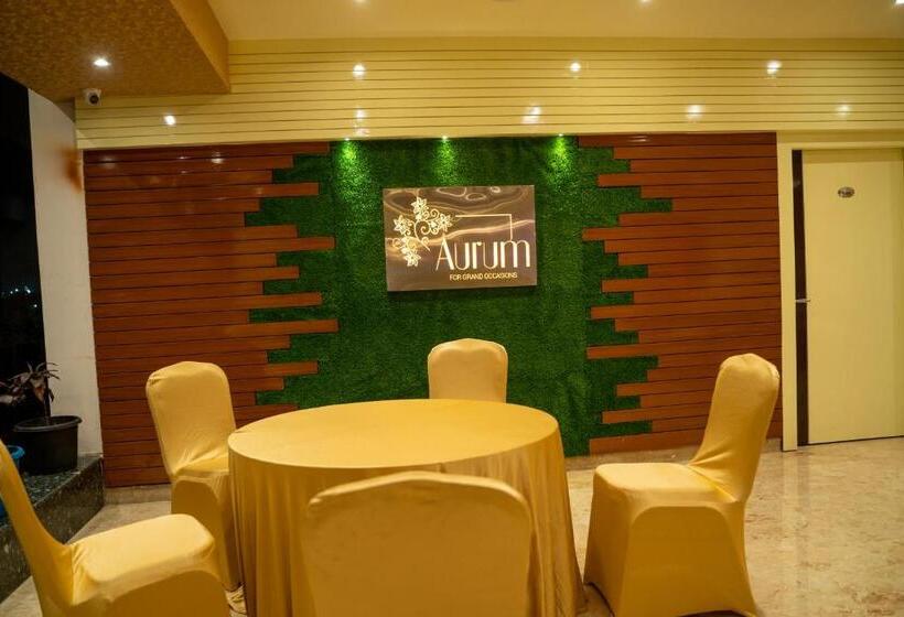 酒店 Paras Heights