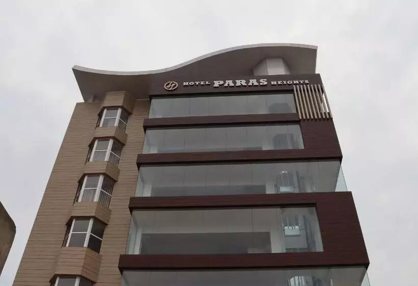 ホテル Paras Heights