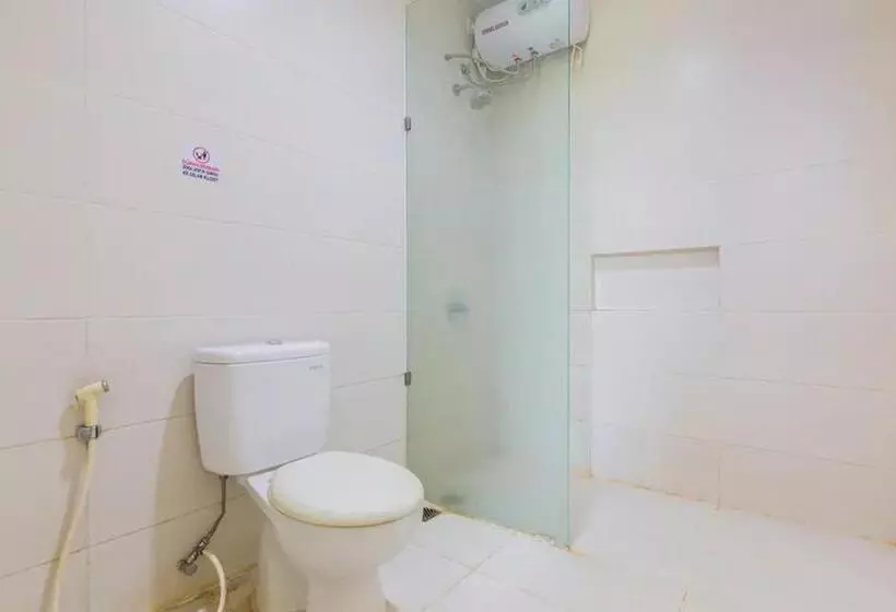 Hotelli Reddoorz @ Bukit Palma Surabaya