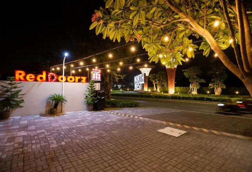 فندق Reddoorz @ Bukit Palma Surabaya